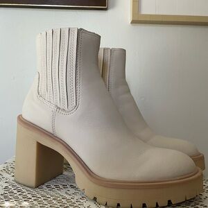 Dolce Vita Cream Leather Ankle Boot 4” Heel 9.5